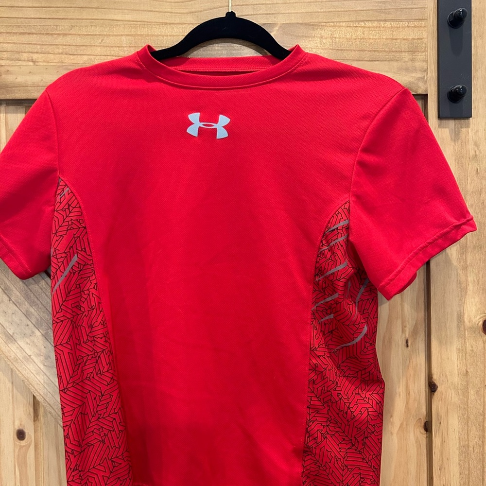 Boys Under Armour shirt size L